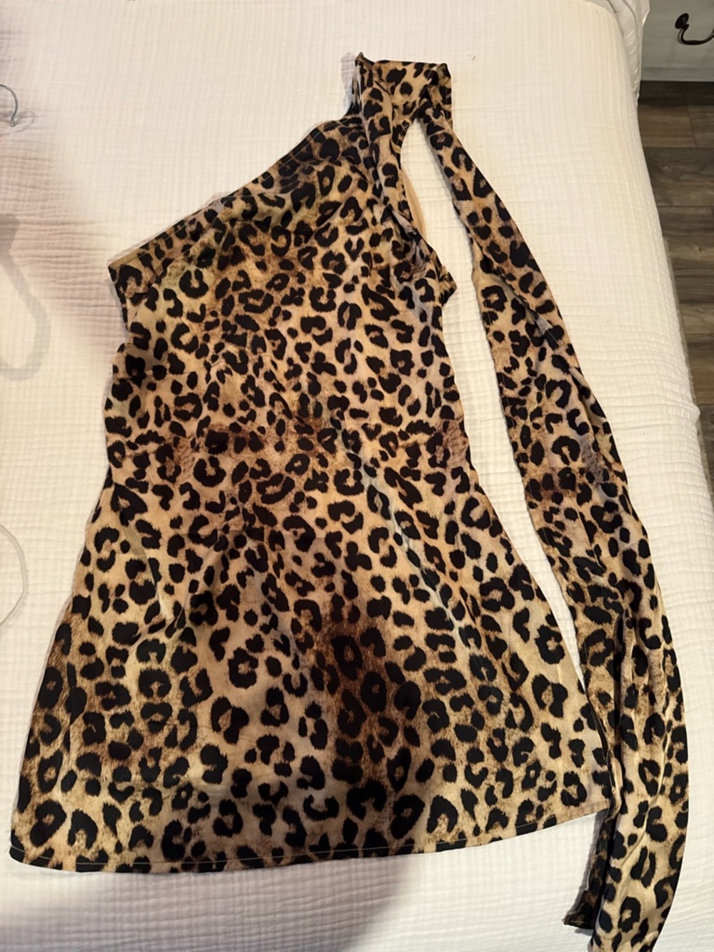 One-Shoulder Leopard Print Mini Dress